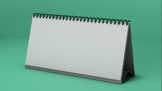 موکاپ لایه باز تقویم رومیزی موکاپ لایه باز تقویم رومیزی