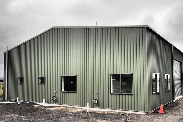 یک شرکت سوله سازی معتبر چه ویژگی هایی باید داشته باشد؟